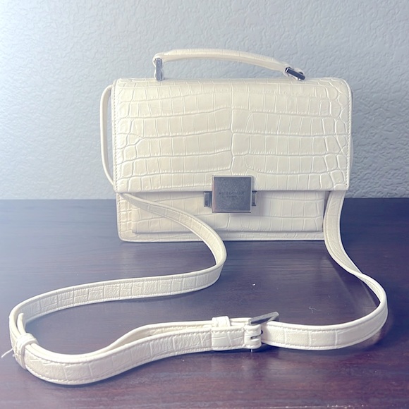 SAINT LAURENT MEDIUM BELLECHASSE CROC EFFECT TOP HANDLE BAG - Picture 2 of 13